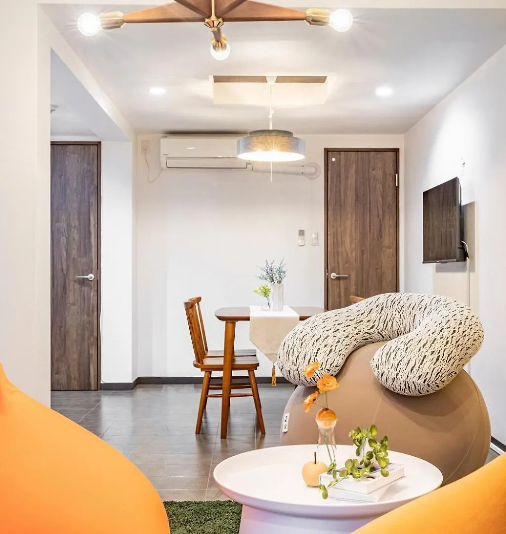 Bijou Suites Ten Osaka 0*,
